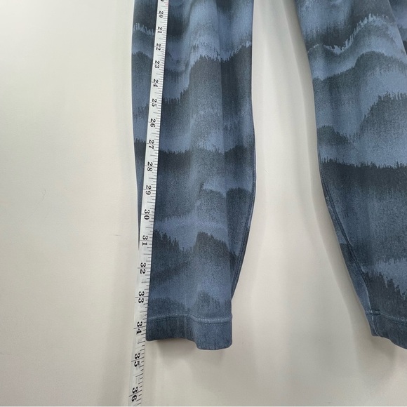 SOMA WKND 24/7 Women’s Blue Print Cropped Leggings Crossover Waist Size L - Picture 6 of 8